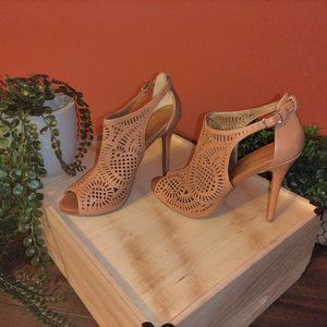 Jessica Simpson Laser Cut Hight Heels